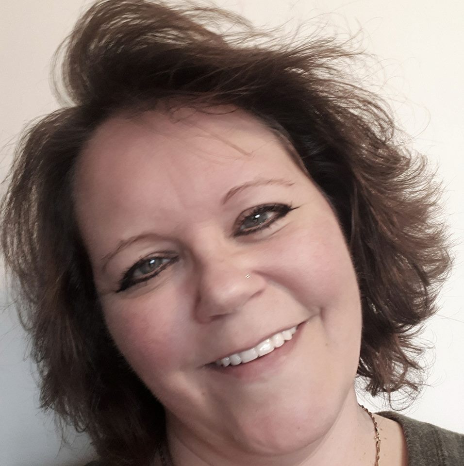 Lorraine Reguly 2018 headshot - Be a Freelance Writer